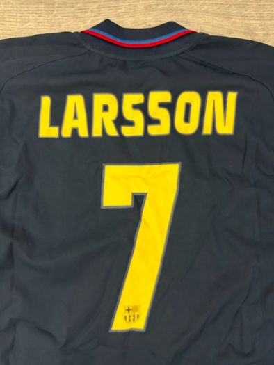 Genuine Vintage 2002 Nike Barcelona Away Henrik Larsson Jersey Shirt Mens XXL