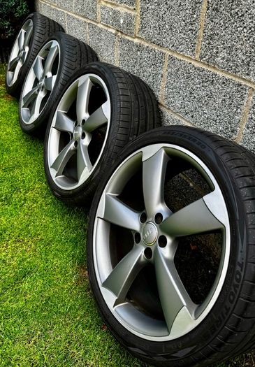 20" Genuine Audi TTRS Alloys