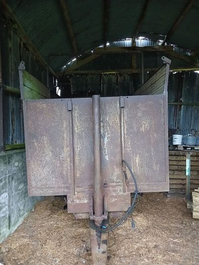 Silage trailer
