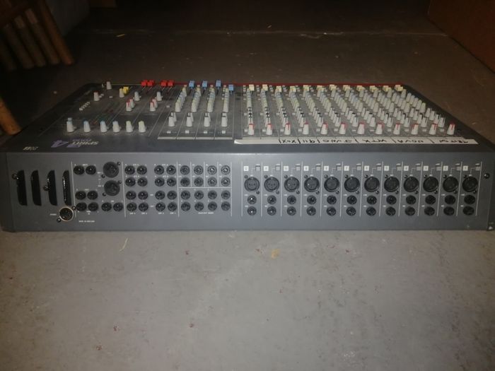 Spirit Folio 20/4 Mixing desk