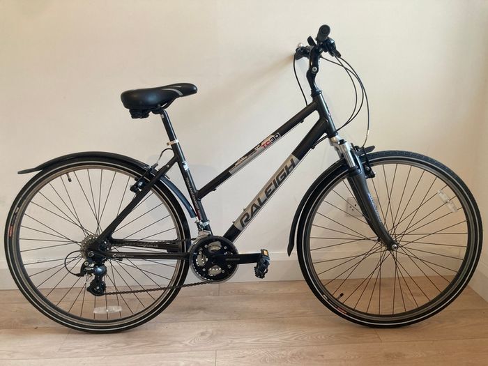 Women's Raleigh bike