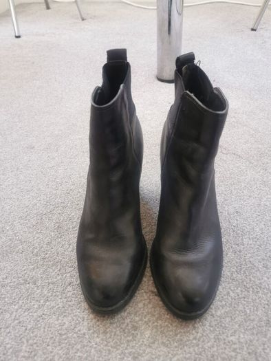 New look comfort boot heels