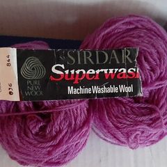 new 100% wool knitting/crafts/crochet