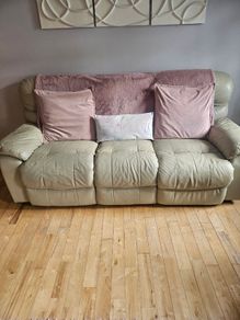 Cream leather 3+2+1 reclining suite