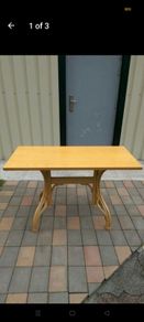 table and chairs