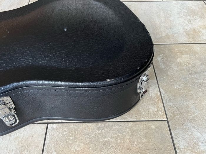 Guild D40 traditional 2018