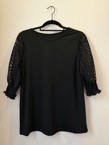 Beautiful Black Top With Lace Detail Sleeves Size S!