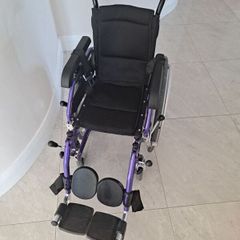 Pediatric wheelchair