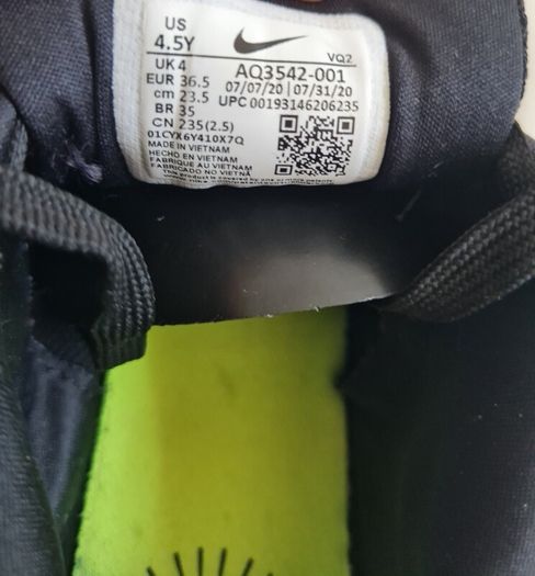 nike star runner 2.0 Size 4 eu 36.5 black/white In like new condition