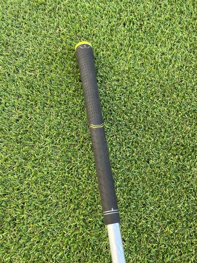 Full set of golf Taylormade clubs
