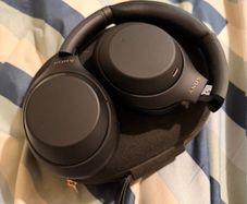 Sony WH1000XM4 Wireless Noise Cancelling Headphones
