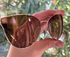 BCBGMaxazria Cat Eye Sunglasses, Gold tone, Pink Earpieces, Like New