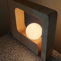 Table lamp