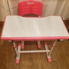 Girls desk