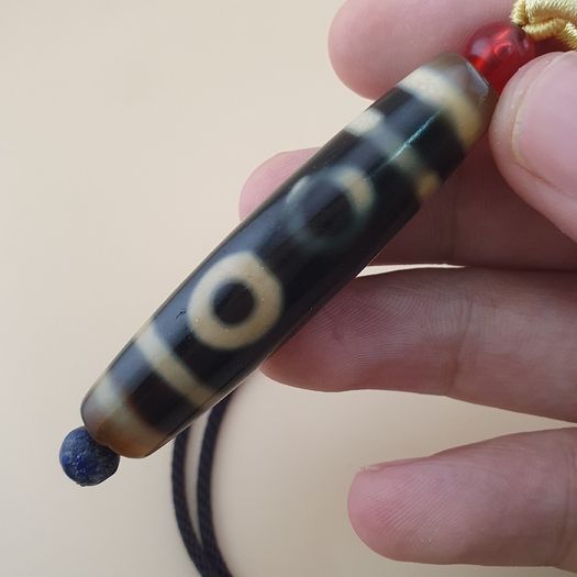 Vintage 5 Eyes Agate Bead Amulet pendant Necklace