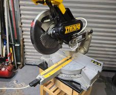 De Walt Saw