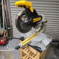De Walt Saw