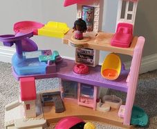 Little People Barbie House + Car