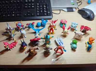 Pokemon Nintendo/Tommy/Bandai vintage figures