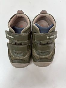 Boys biomecanics shoes EU 22 UK5