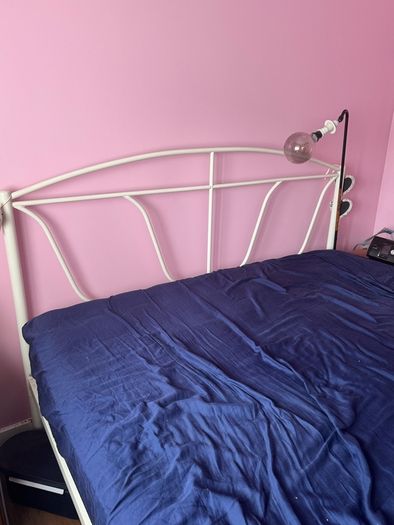 Metal frame king sized bed