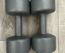 4.5 kg dumbbells