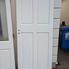 6 x Solid Wood White Doors