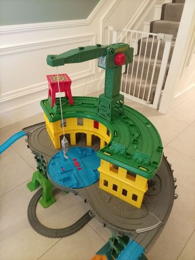 Thomas and friends super station