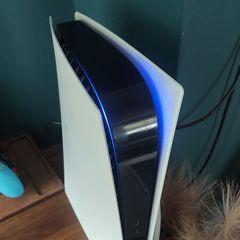 PS5 Disc Edition + Controller + Games