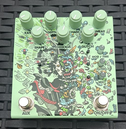 Old blood noise endeavors Parting. As new condition. Boxed