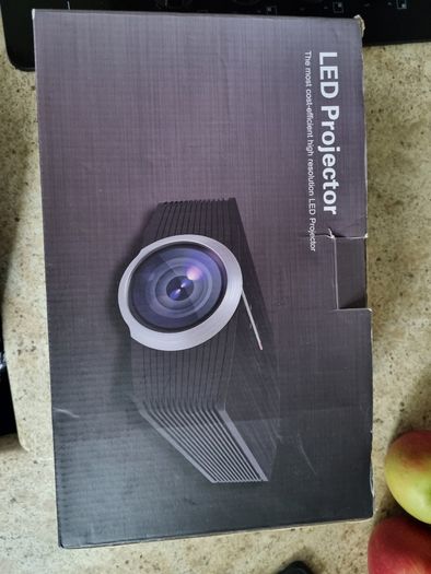 LED High Resolution Projector