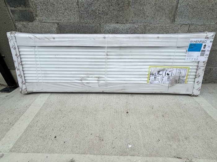 Vertical Radiator