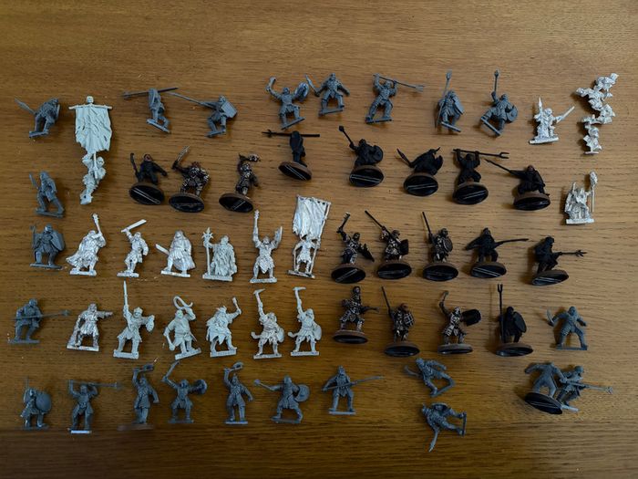 Lord of the Rings MESBG Mordor, Moria, Isengard, Evil Men and Saruman Postage now available Edited