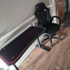 gaming table & chair