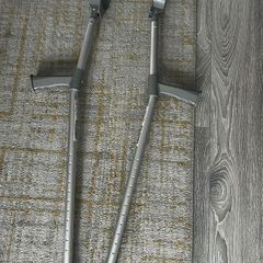 Adjustable Crutches
