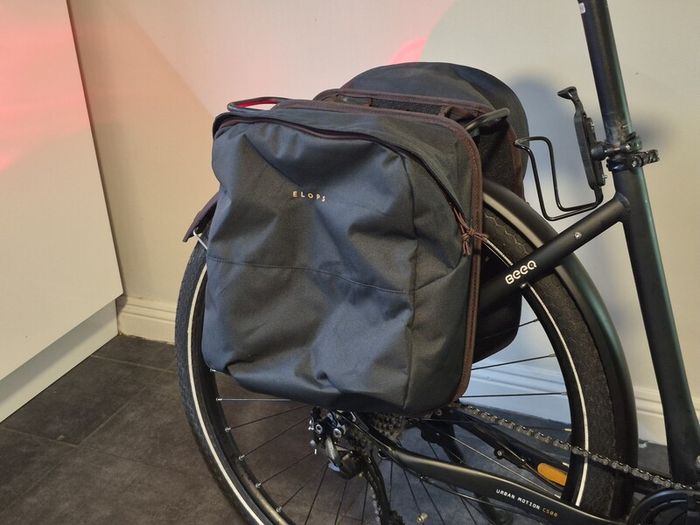 Mint Beeq Urban Motion C500 Shimano hybrid road legal e-Bike + extras