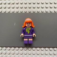 lego scooby doo scd004 Daphne Blake minifigure