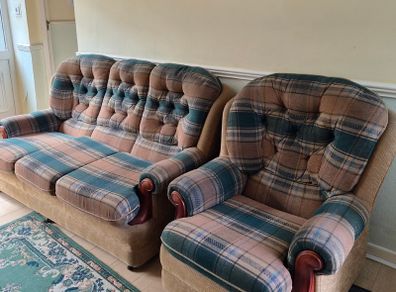 Free Suite Sofa and 2 armchairs