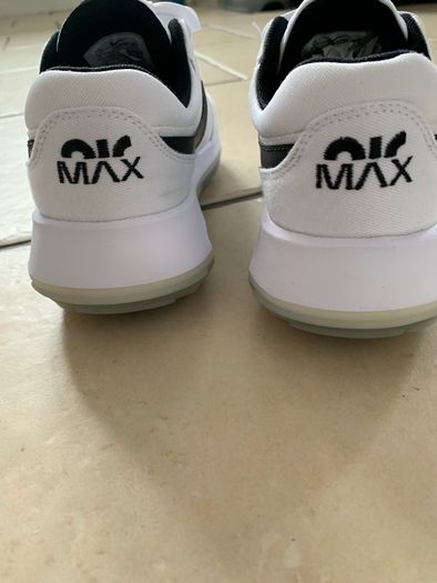 Nike Air Max Motif Trainers