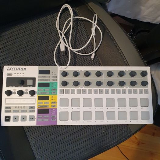 Arturia Beatstep Pro