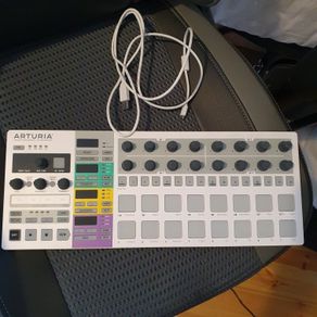 Arturia Beatstep Pro