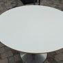 Large circle table Image 2