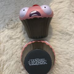 League of legends cupcake emote