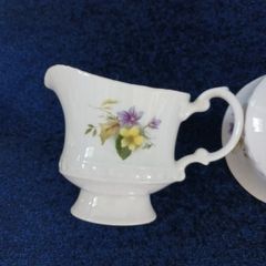 Royal heritage jug and bowl