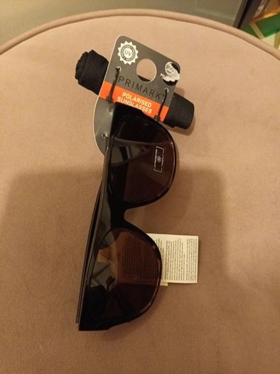 Brown polarised UV sunglasses