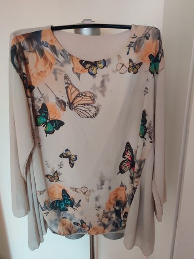 Beige butterflies lovely blouse size UK16 EU44 Postage included