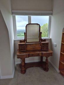vintage dressing Table
