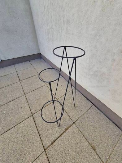 Plant stand