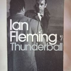 Ian Fleming / Thunderball / Penguin Classics/ 2004