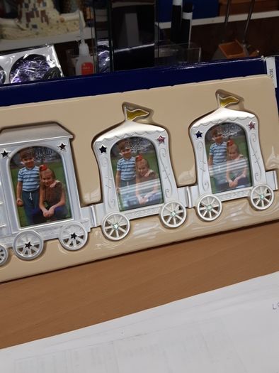 Photo frame shudehill